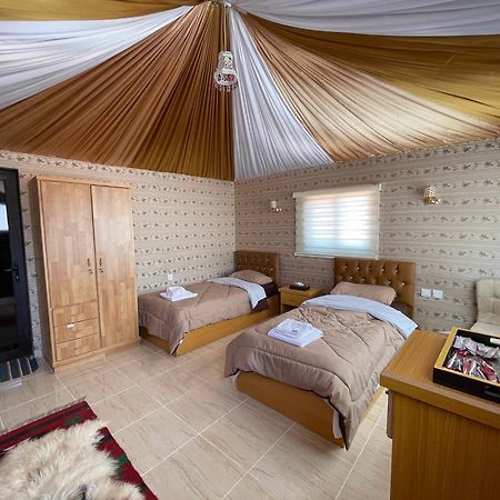 Desert Moon Camp Wadi Rum Exterior photo