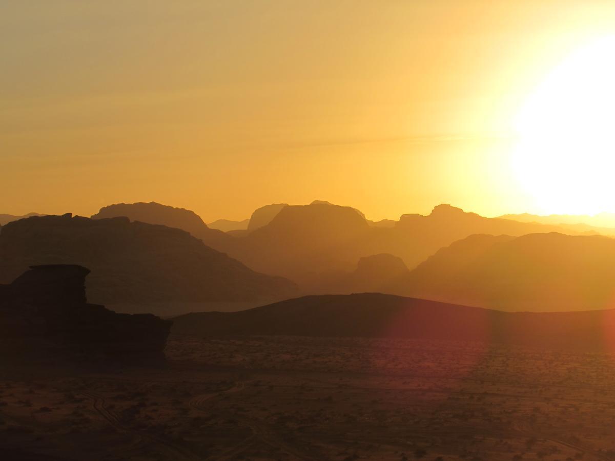 Desert Moon Camp Wadi Rum Exterior photo